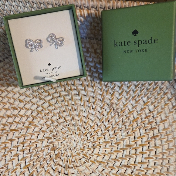 Kate Spade Sparkling Silver Bow Studs - Picture 1 of 2